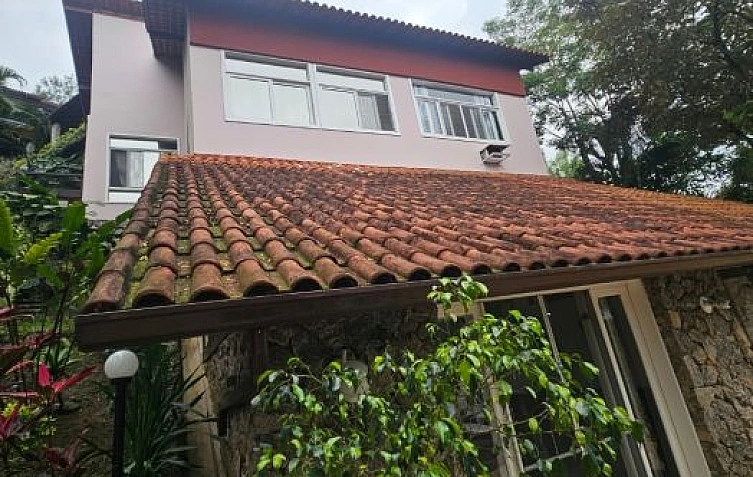 Casa em Condomínio à Venda no bairro Itaipú - Niterói - RJ