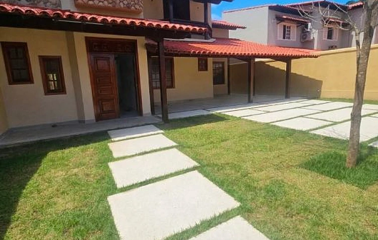 Casa à Venda no bairro Piratininga - Niterói - RJ