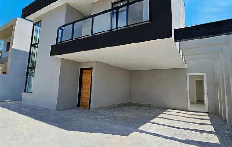 Casa Alto Padrão à Venda no bairro Piratininga - Niterói - RJ