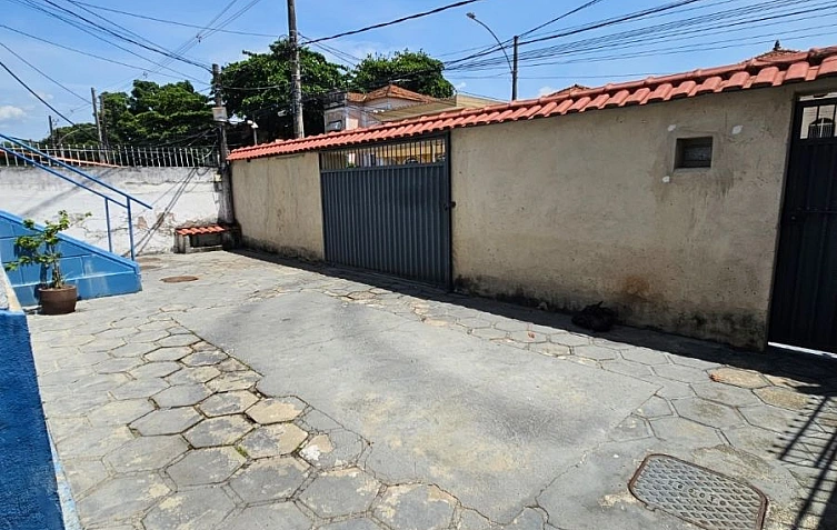 Casa - Venda no bairro Marechal Hermes - Rio de Janeiro - RJ