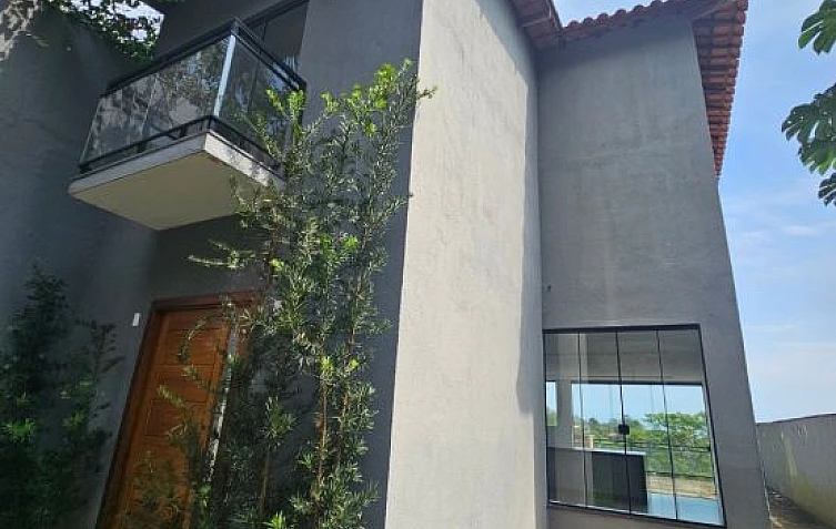 Casa em Condomínio à Venda no bairro Itaipú - Niterói - RJ