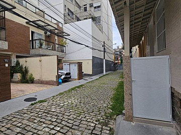 Terreno no Miolo da Saens Pe�a ? 5 min do Metr�